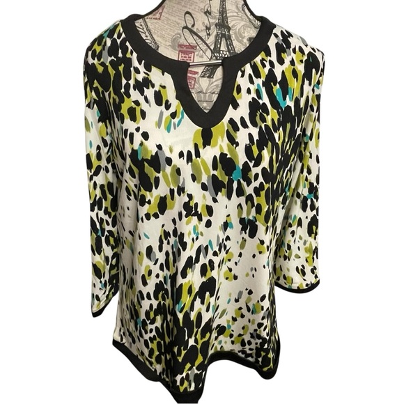 Carolyn Taylor Tops - Carolyn Taylor Women's Black and Green Patterned Blouse